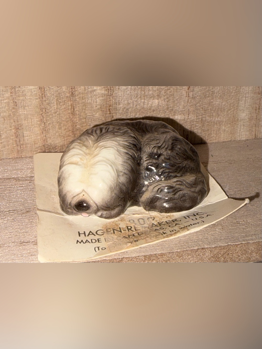 HAGEN RENAKER SLEEPING OLD ENGLISH SHEEP DOG CERAMIC FIGURE MINIATURE vintage